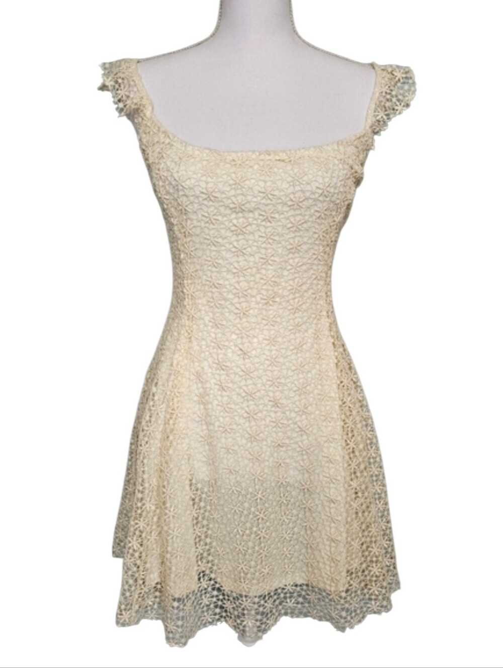 Lucy In The Sky Cream Embroidered Overlay Strappy Back Fit Flare Dress Size‎ XL